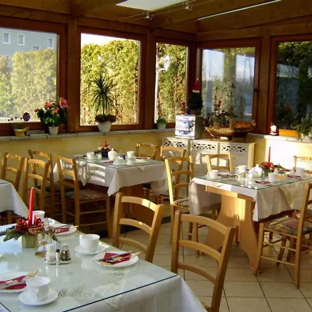 Mittag Hotell Heringsdorf (Usedom)