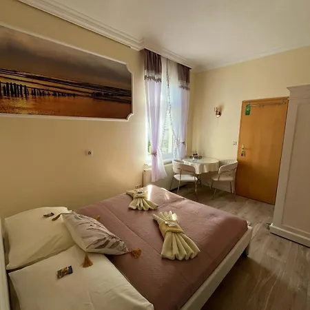 Hotel Mittag 3*
